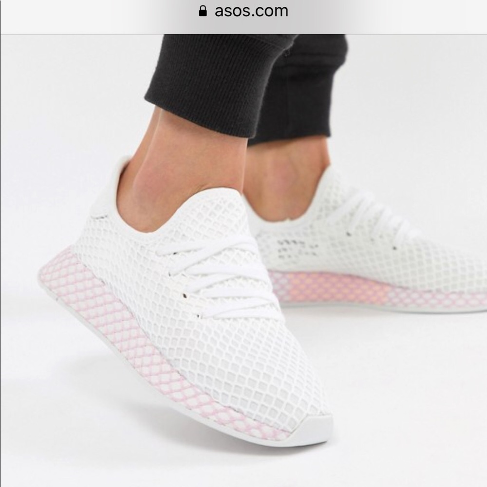 Adidas Deerupt sneakers